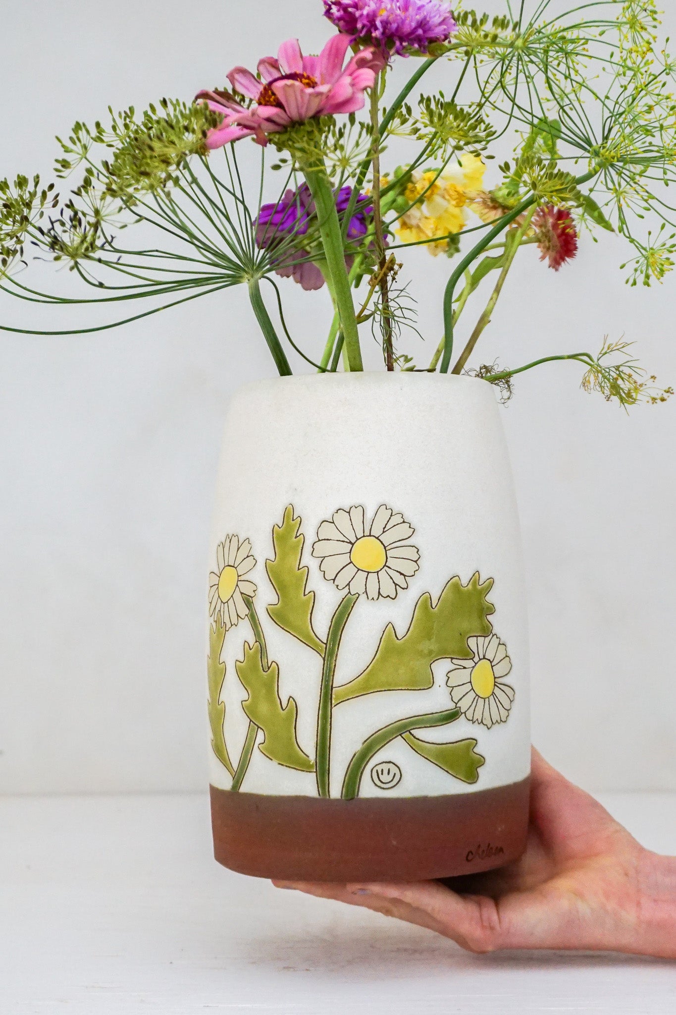 Daisy Flower Vase in Bone