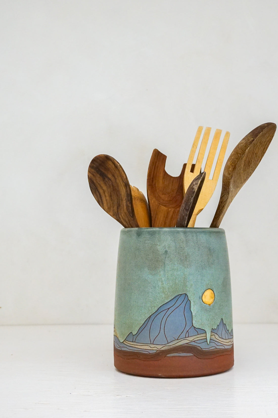 GOLD E Teton Blue Vase in Lake