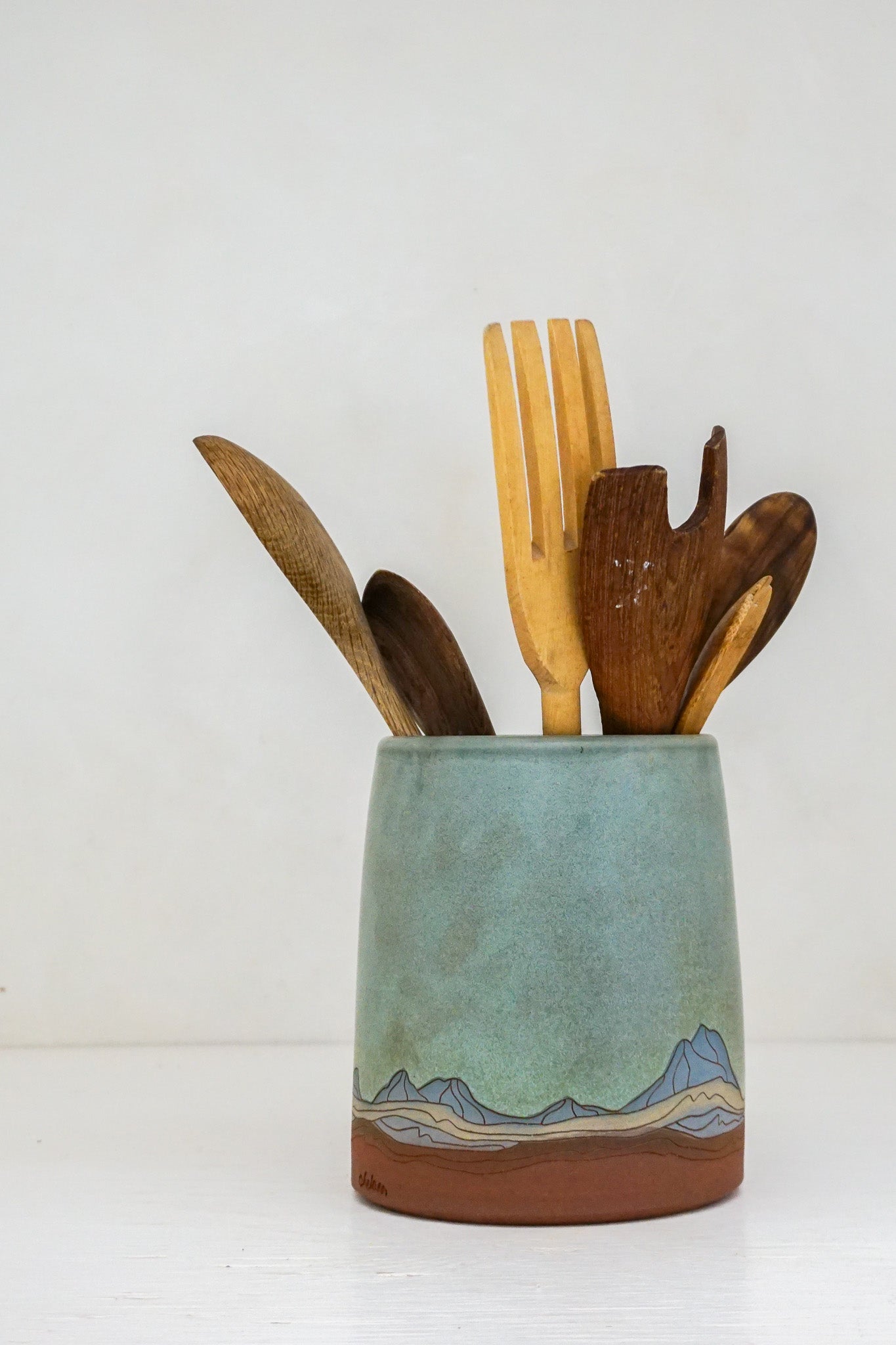 GOLD E Teton Blue Vase in Lake