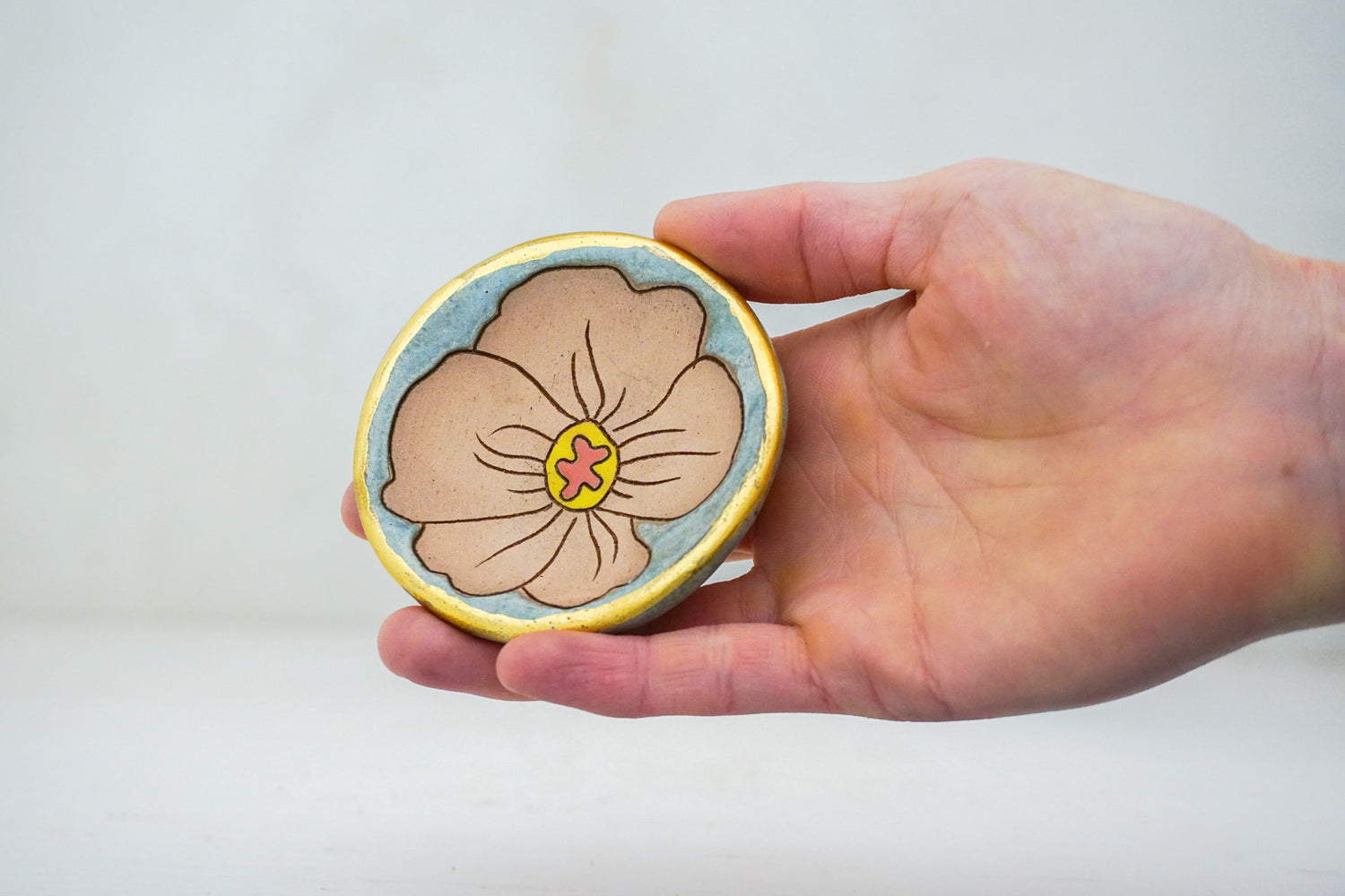 GOLD Flower ring dish in Lake