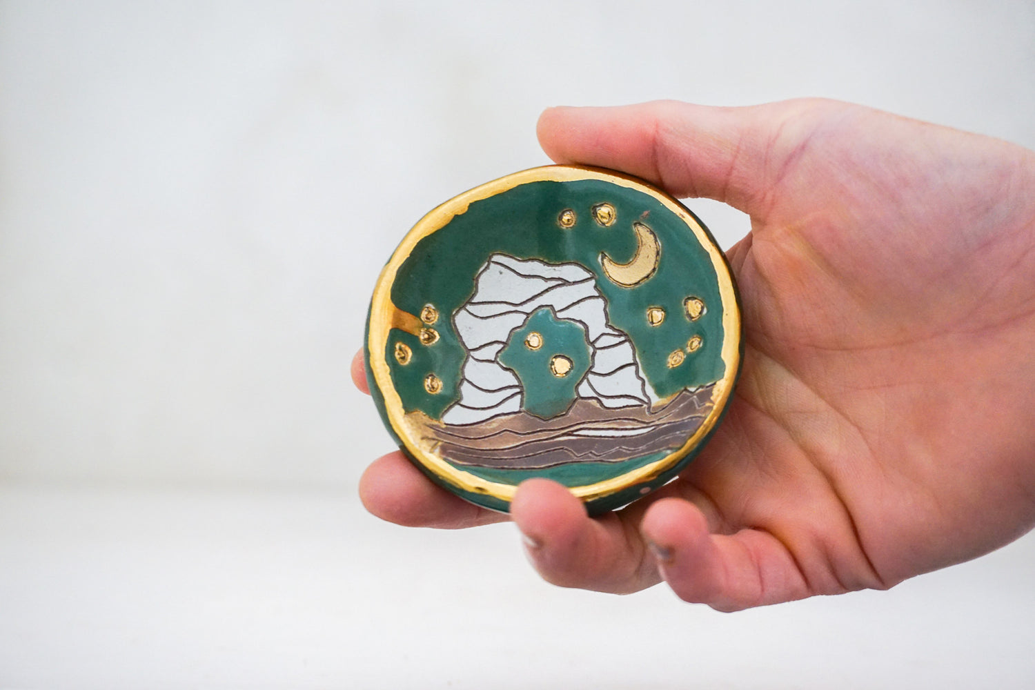 Arches ring dish in Kali