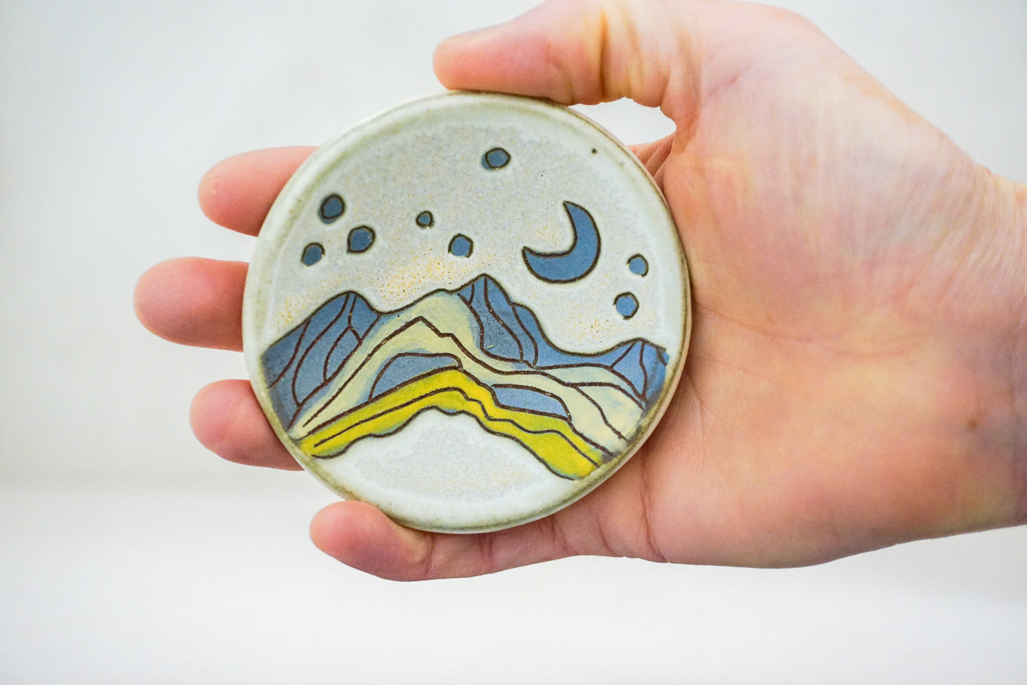 Mtn Stars ring dish in Bone