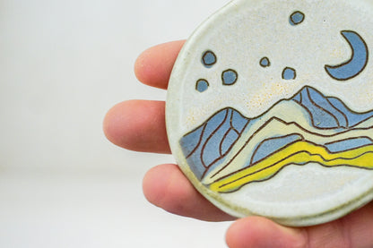 Mtn Stars ring dish in Bone