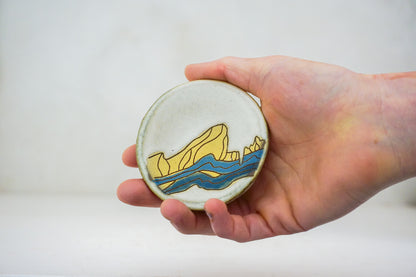 E Teton Yellow ring dish in Bone