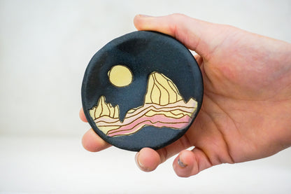 W Teton ring dish in Darby