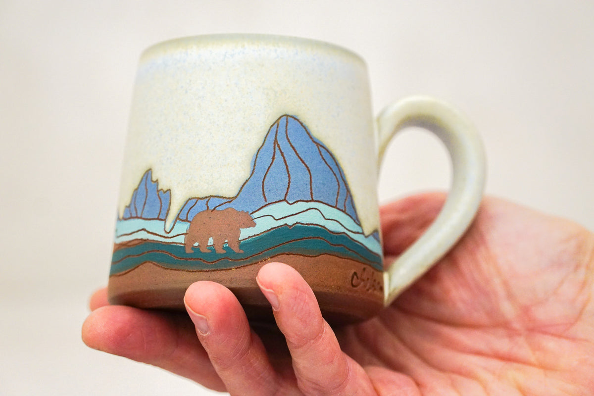 W Teton Bear BB mug in Bone