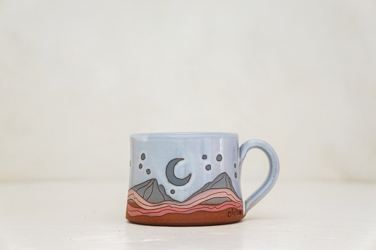 Mtn Crescent Moon mug shortie in White