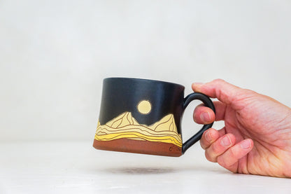 Mtn Moon mug shortie in Darby