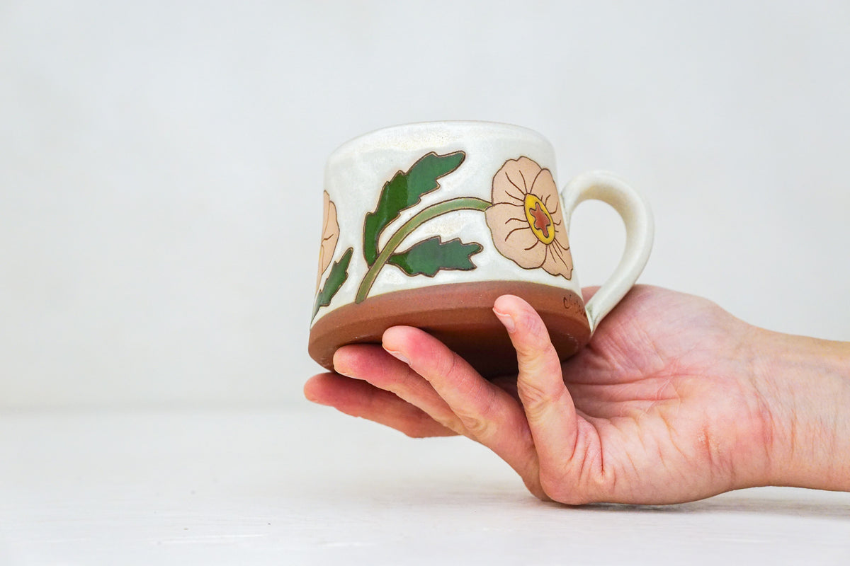 Poppy mug shortie in Bone