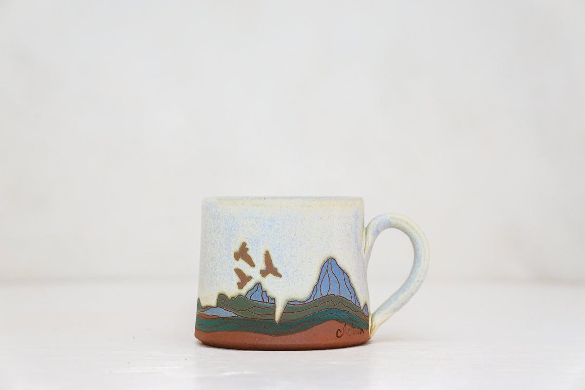 W Teton Birds mug shortie in Bone