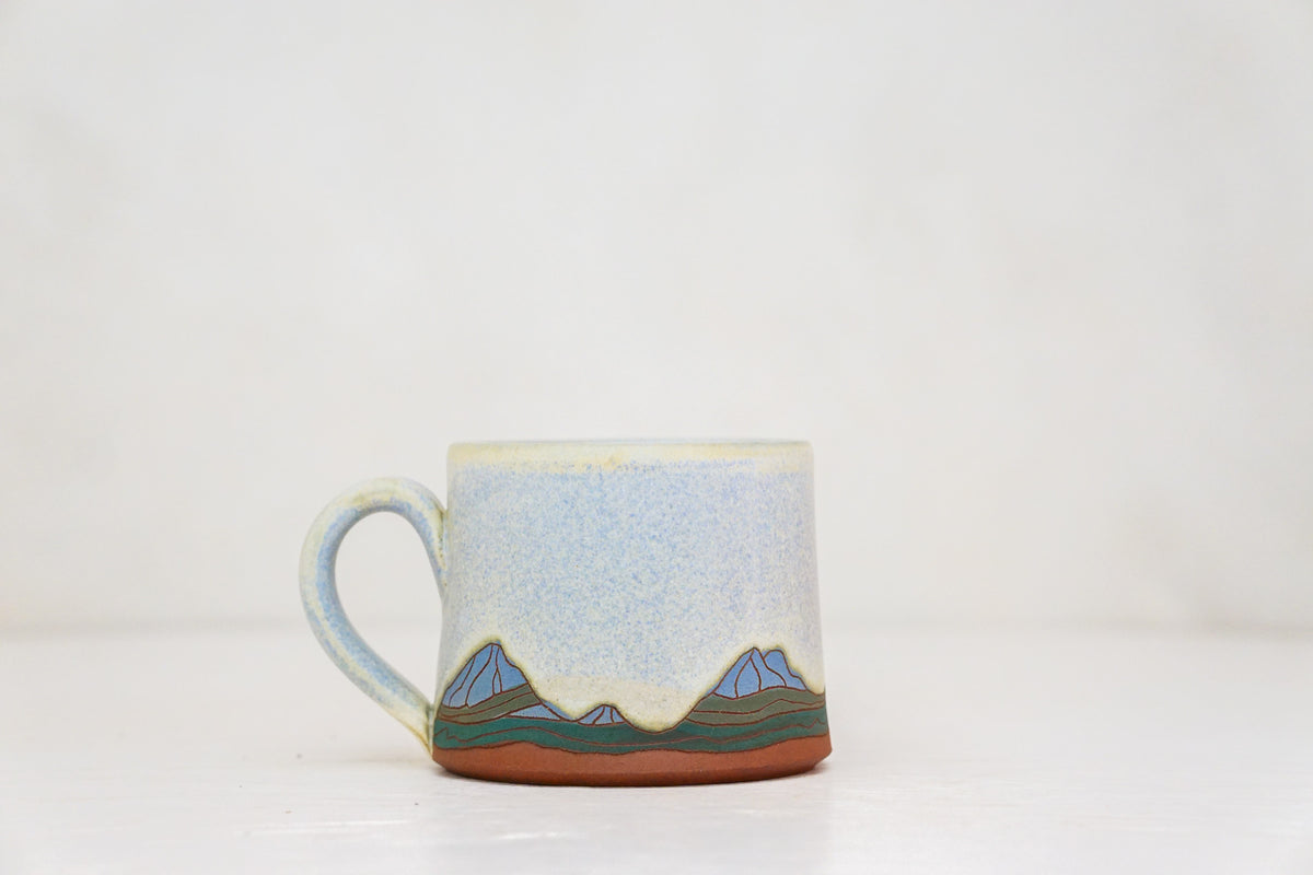 W Teton Birds mug shortie in Bone