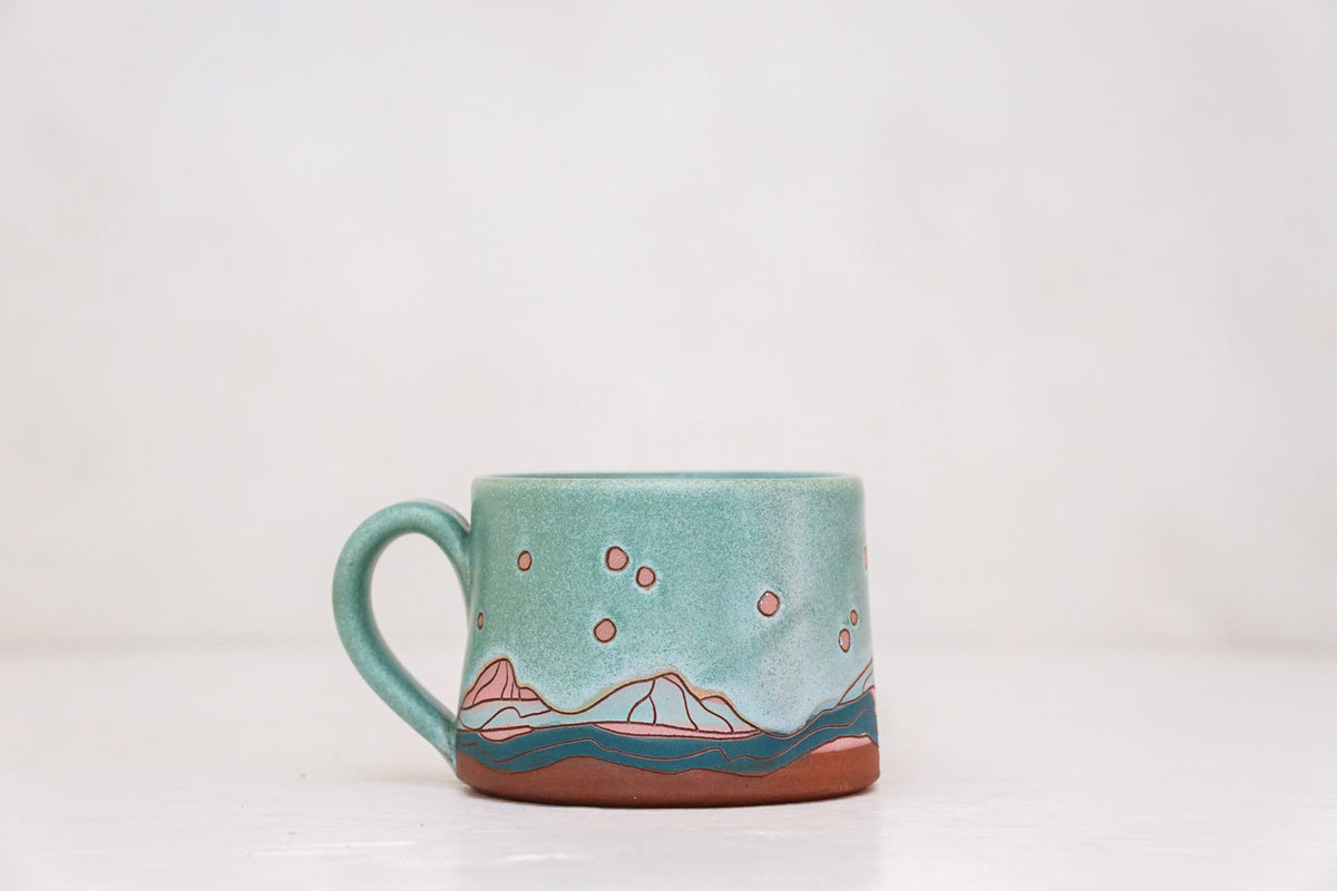Mtn Stars Pink mug shortie in Lake