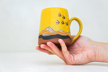 Mtn Birds OG mug in Tang