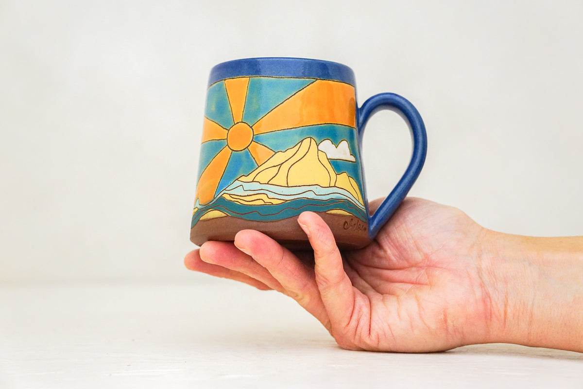 Mtn Sunburst OG mug in Flax