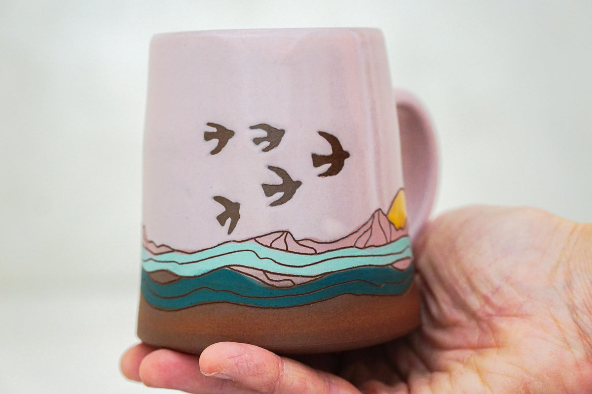Mtn Sun Bird OG mug in Pink