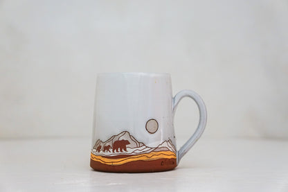 Mtn Bear OG mug in White