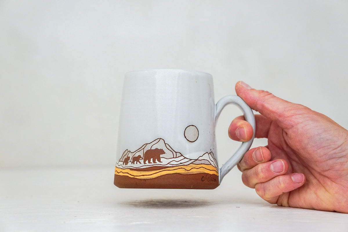 Mtn Bear OG mug in White