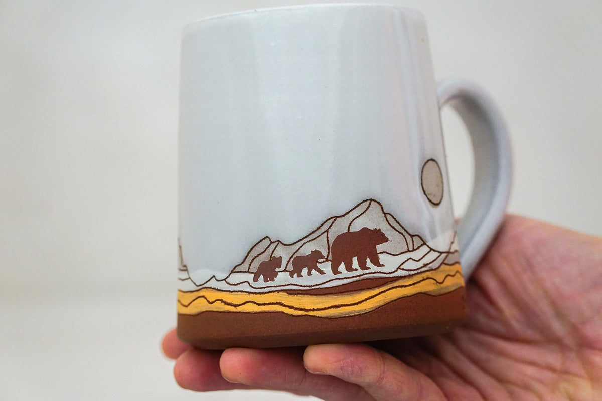 Mtn Bear OG mug in White