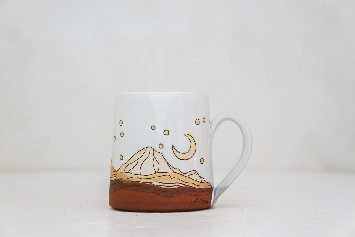 Mtn Stars OG mug in White