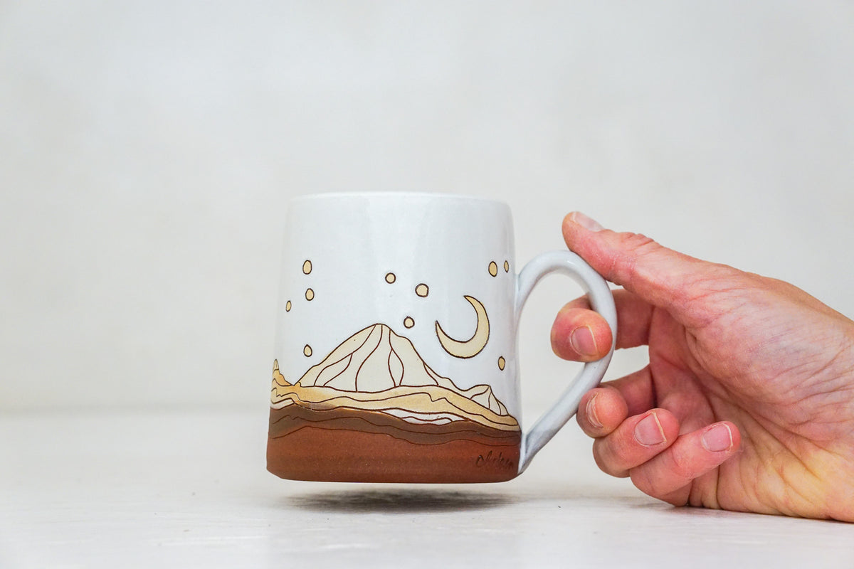 Mtn Stars OG mug in White