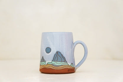 W Teton Moon OG mug in White