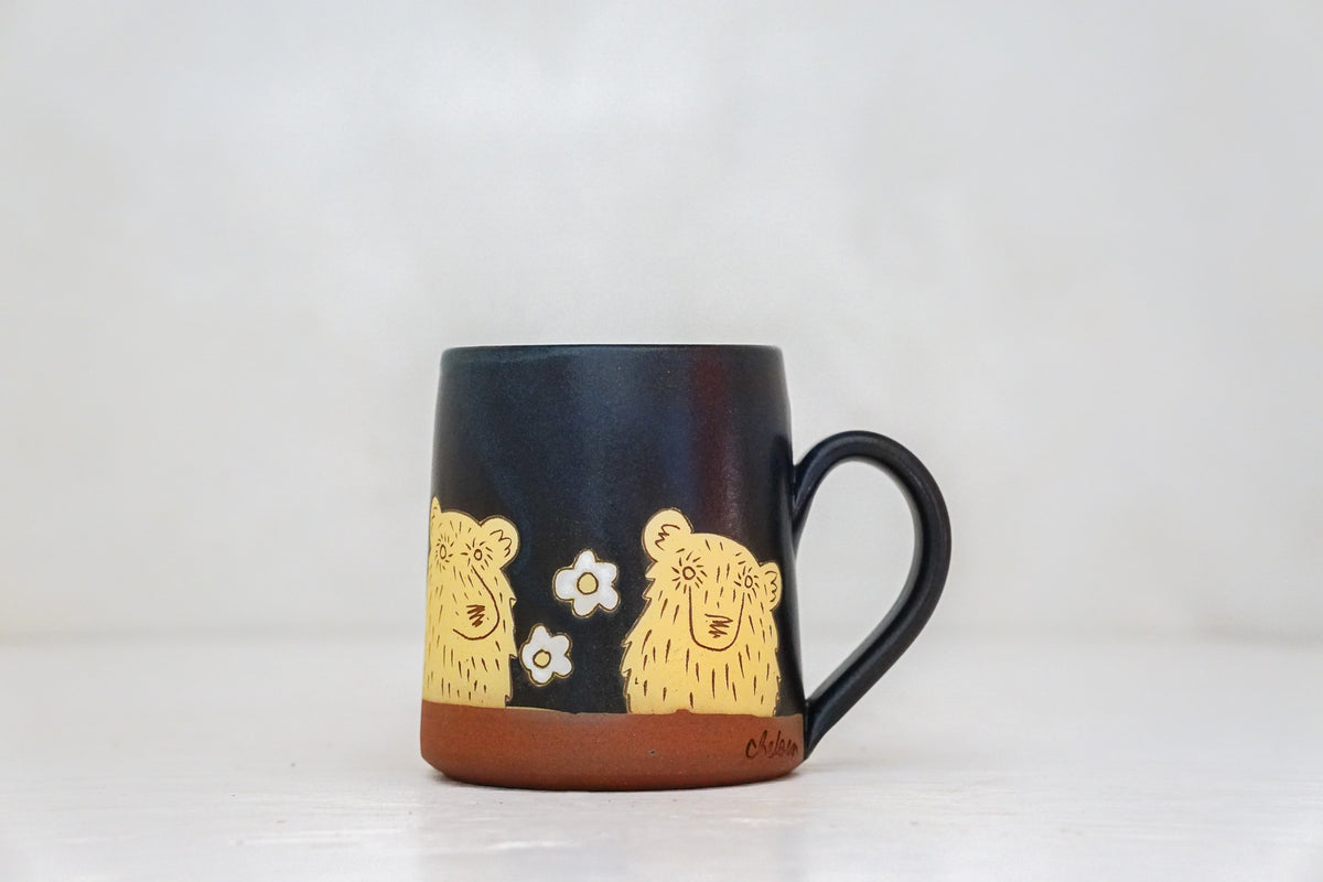 Bears &amp; Flowers mug mug in Darby
