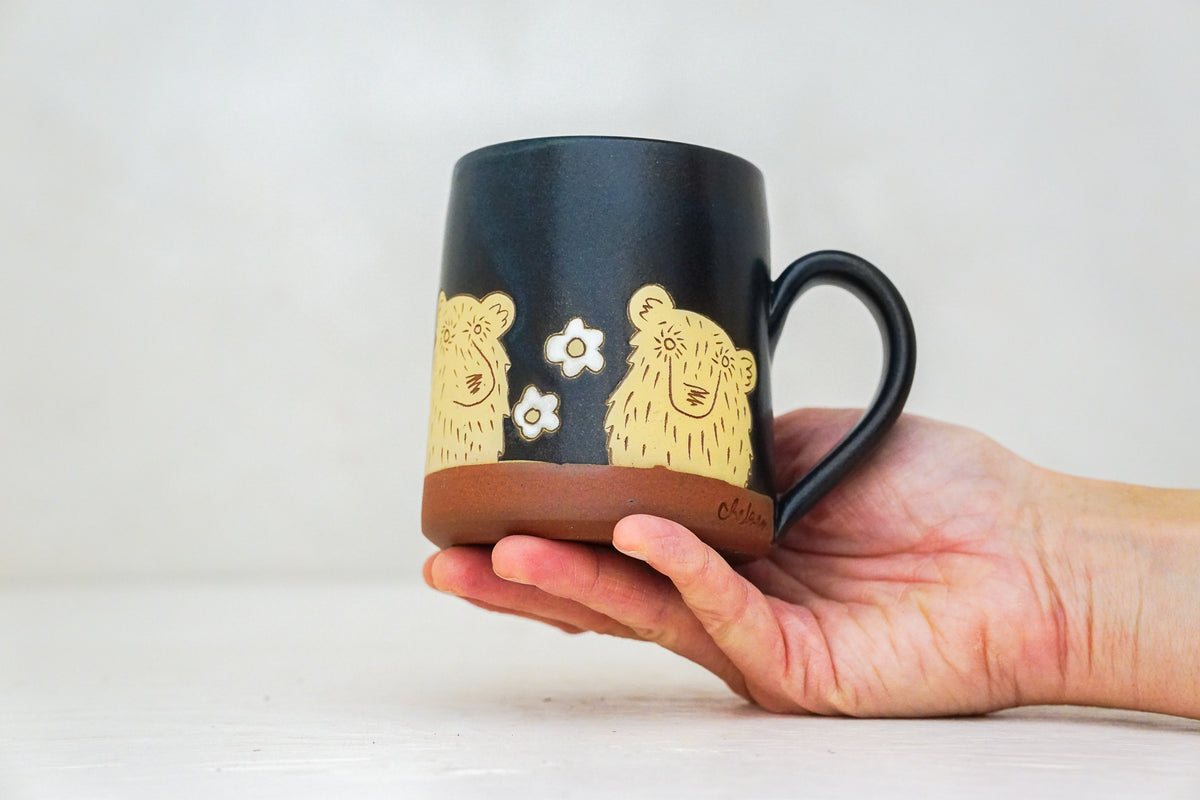 Bears &amp; Flowers mug mug in Darby