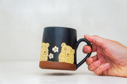 Bears &amp; Flowers mug mug in Darby