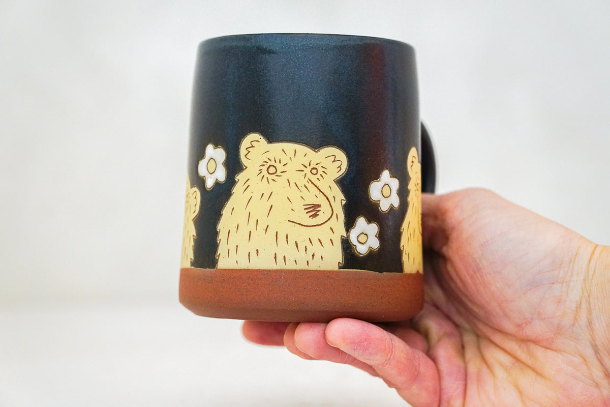 Bears &amp; Flowers mug mug in Darby