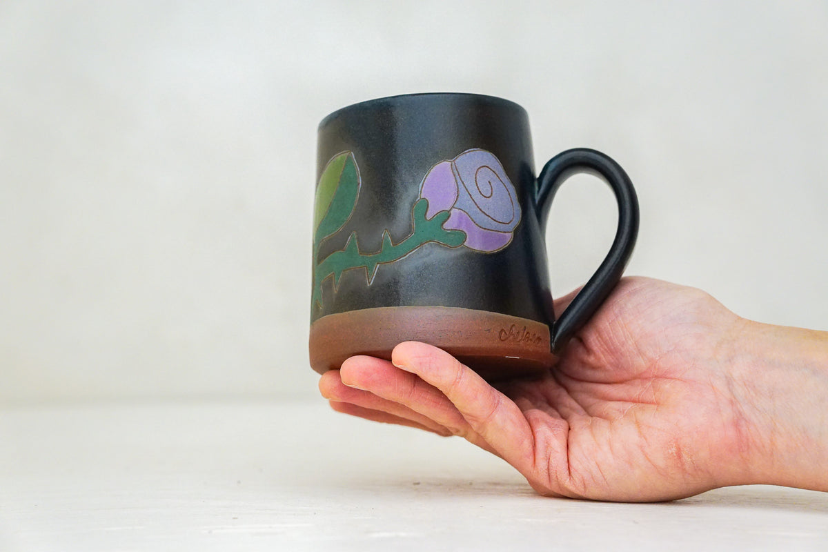 Purple Rose mug in Darby*
