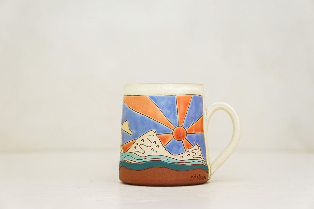 Mtn Sunburst OG mug in Bone