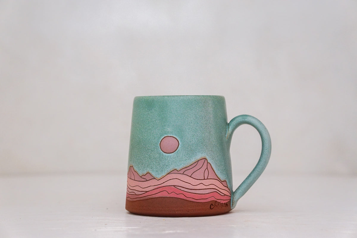Mtn Pinks OG mug In Lake 1