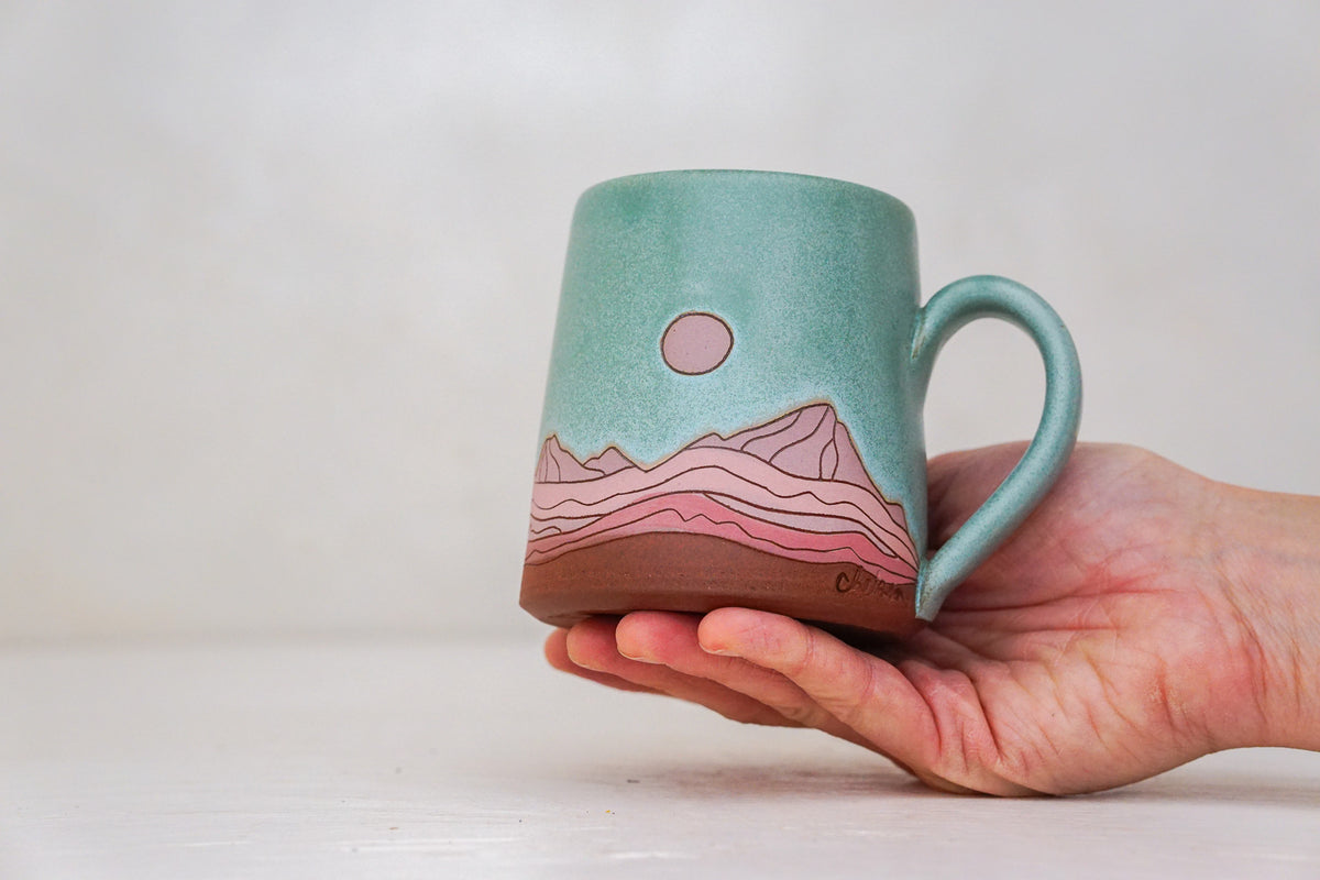 Mtn Pinks OG mug In Lake 1
