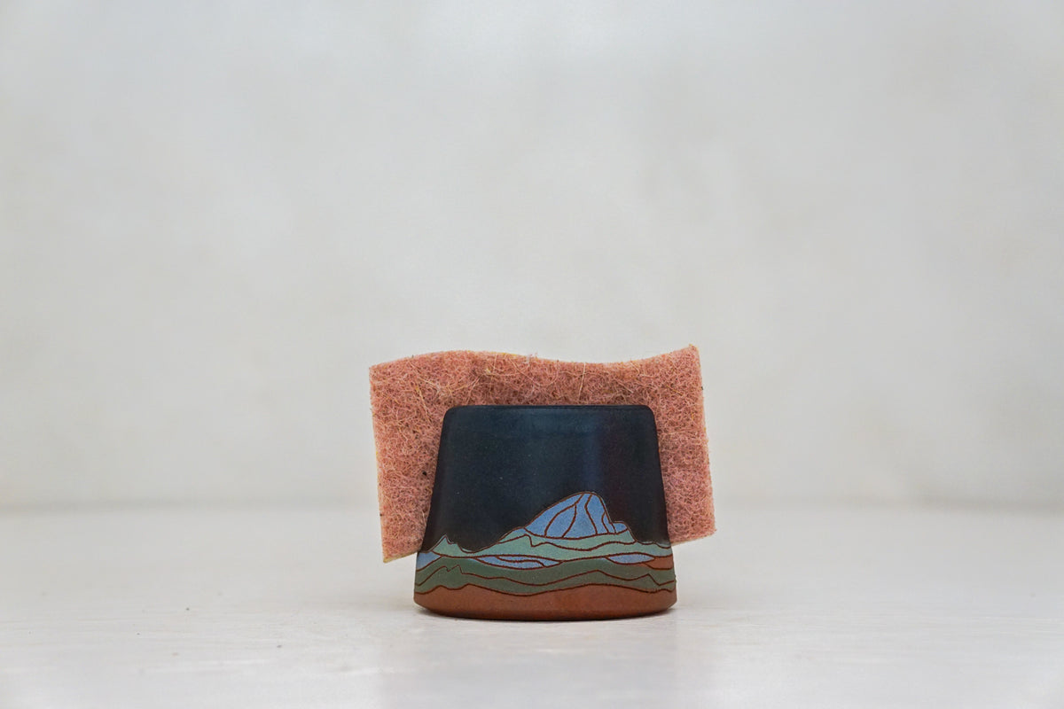 Mountain Sponge Holder in Darby