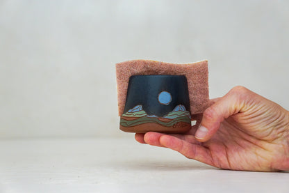 Mountain Sponge Holder in Darby