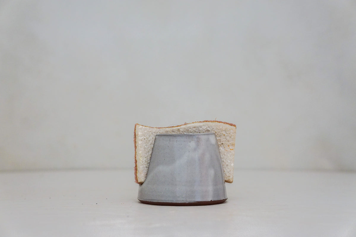 Sponge Holder in White