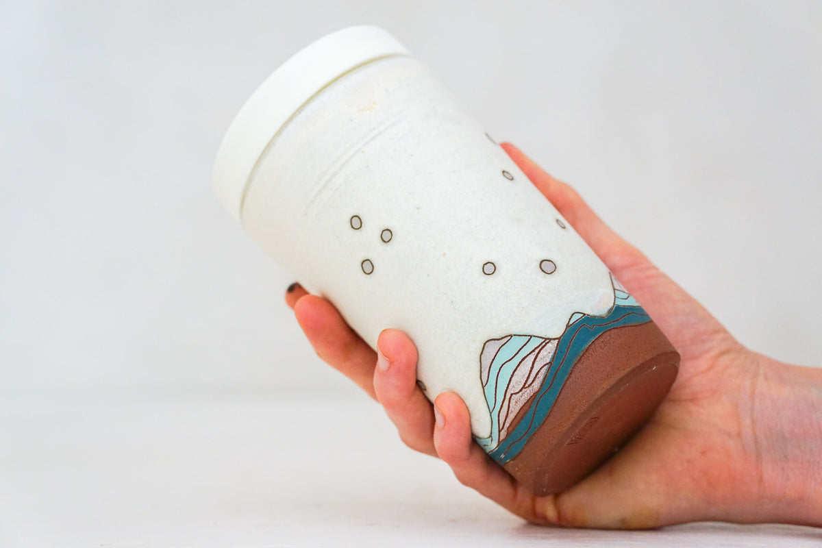W Teton Stars Travel Cup in Bone