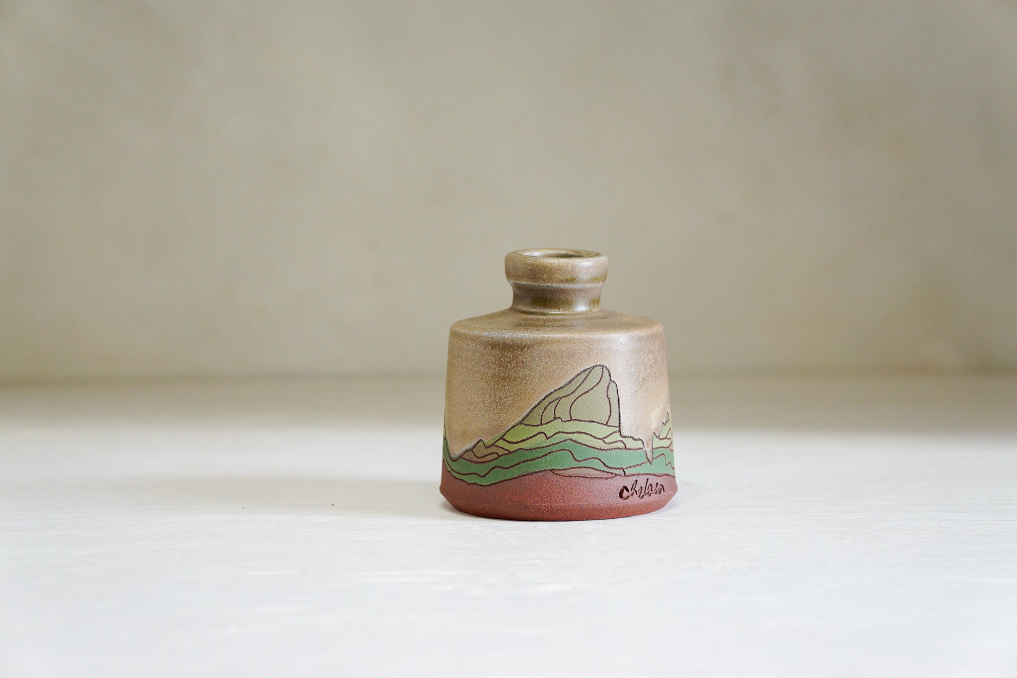 E Teton Bud Vase in Sequoia