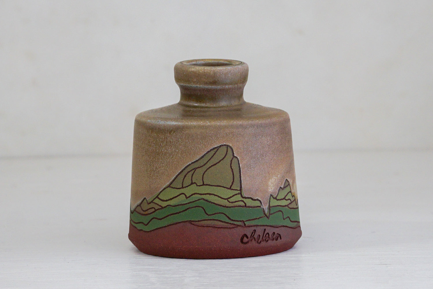 E Teton Bud Vase in Sequoia