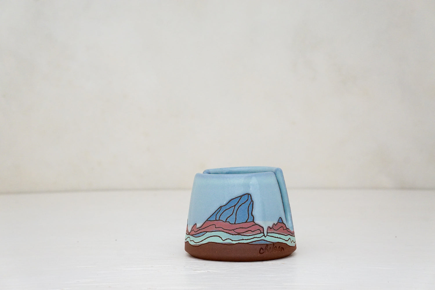 E teton Sponge Holder in Ira (on blue slip)