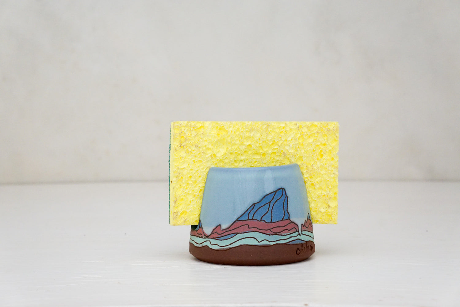 E teton Sponge Holder in Ira (on blue slip)