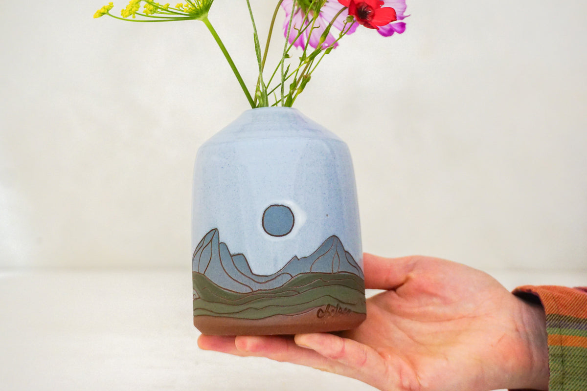 Mountain Moon Flower Vase in White