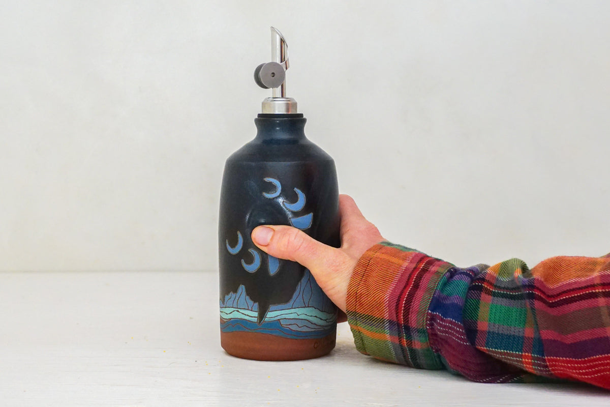 Moon Phase W Teton Olive oil Bottle in Darby