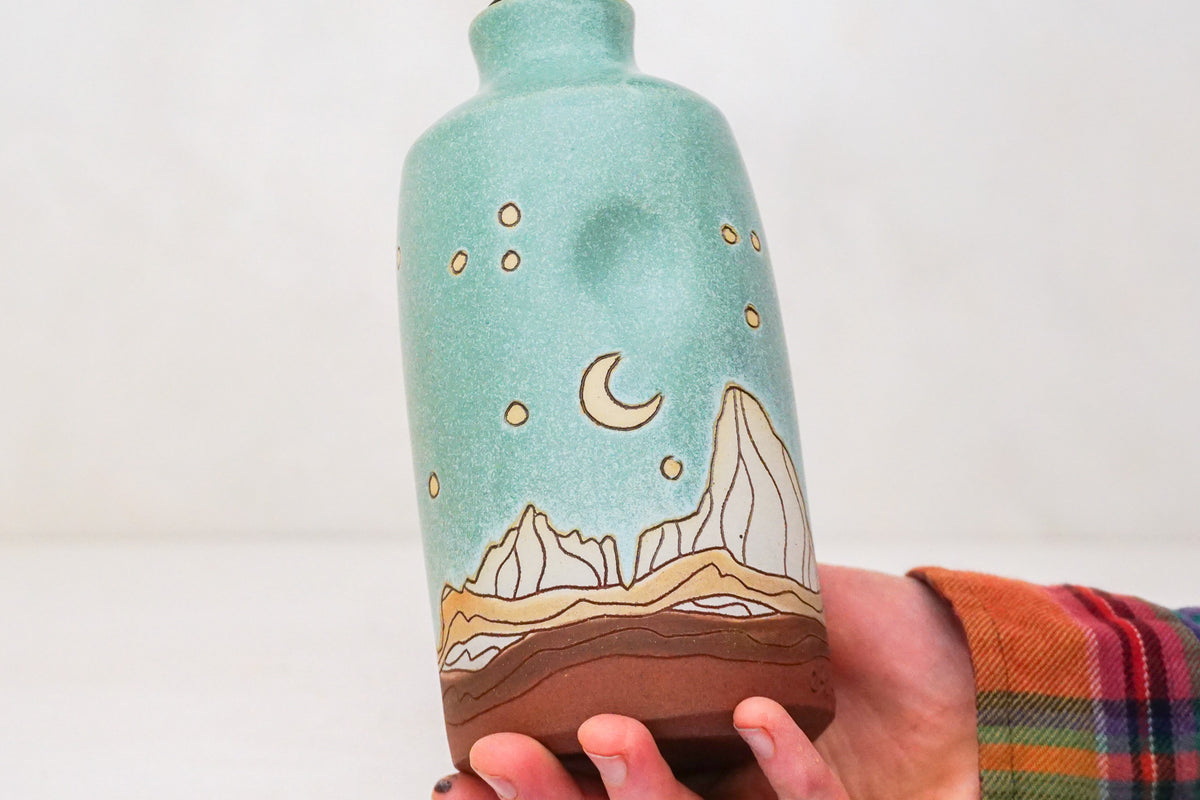 W Teton Stars Olive oil Bottle in Lake