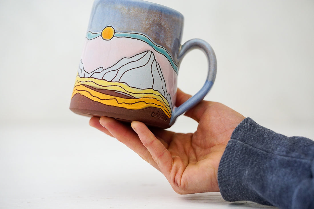 Skylines Mtn Mug in Lavender Magic
