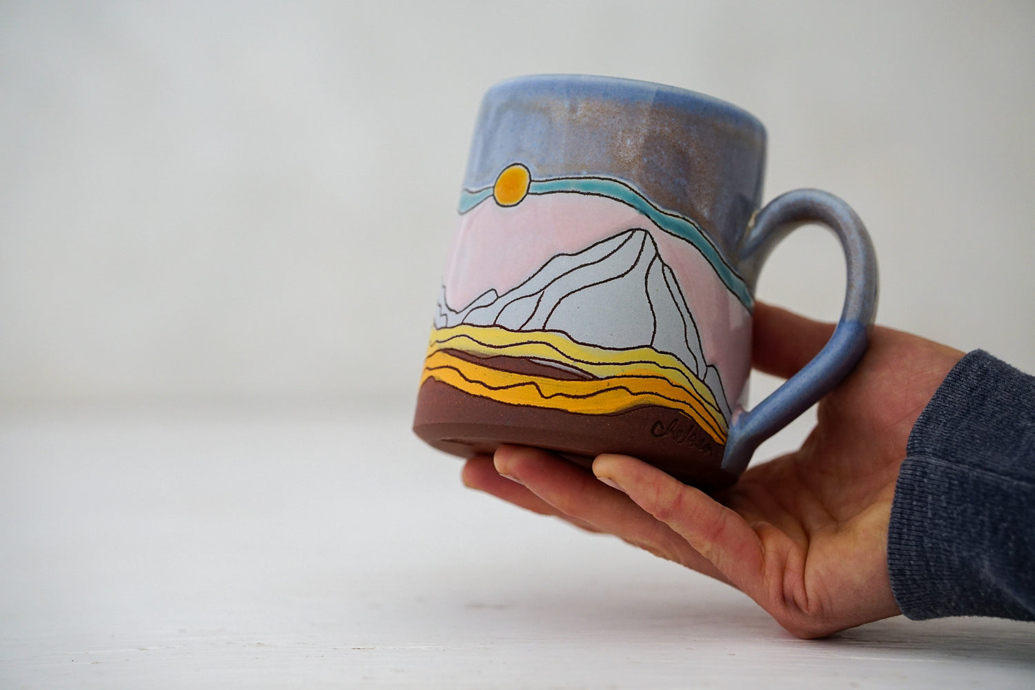 Skylines Mtn Mug in Lavender Magic