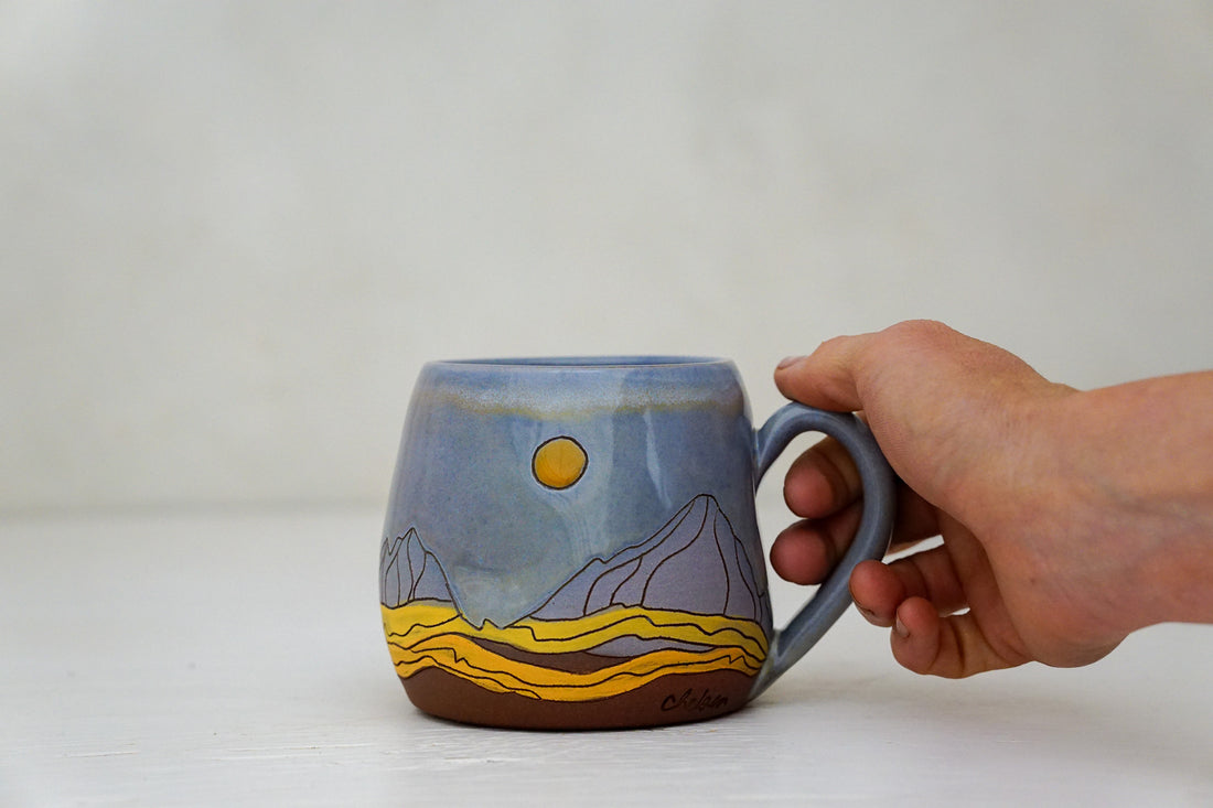 Mtn Sun Plump mug in Lavender Magic
