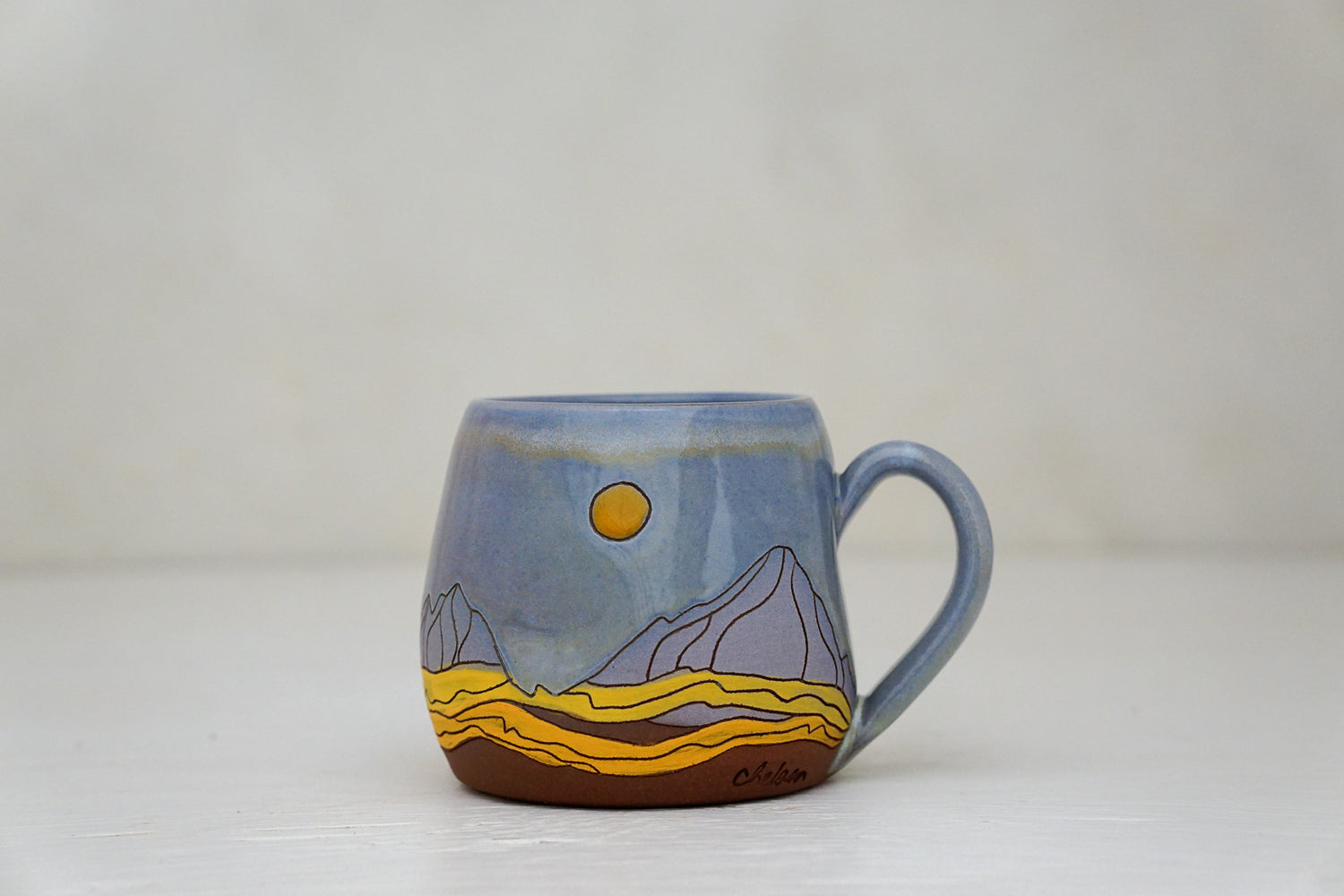 Mtn Sun Plump mug in Lavender Magic