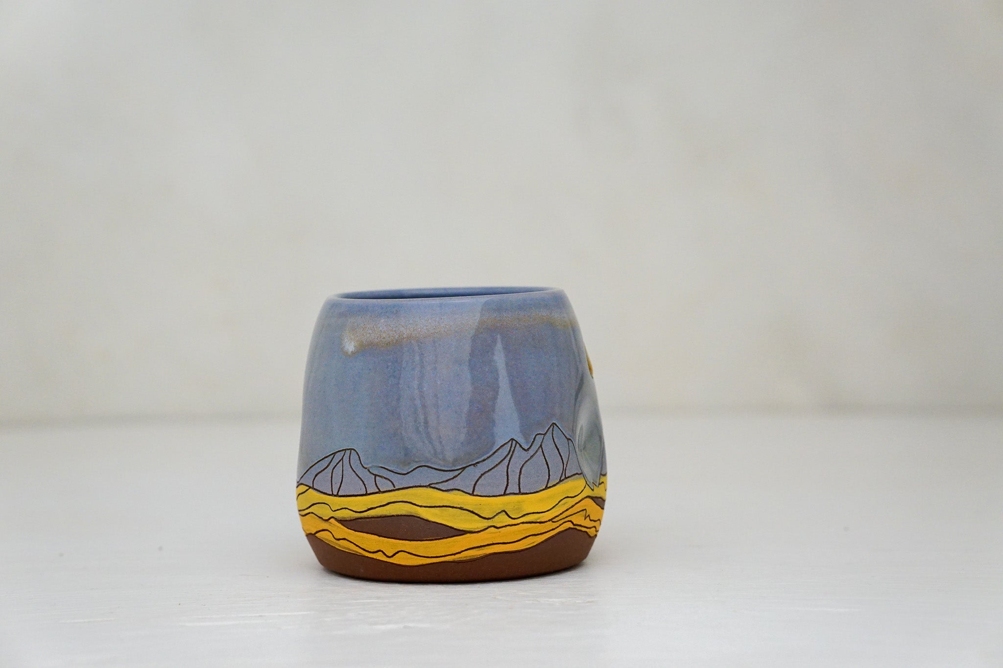 Mtn Sun Plump mug in Lavender Magic