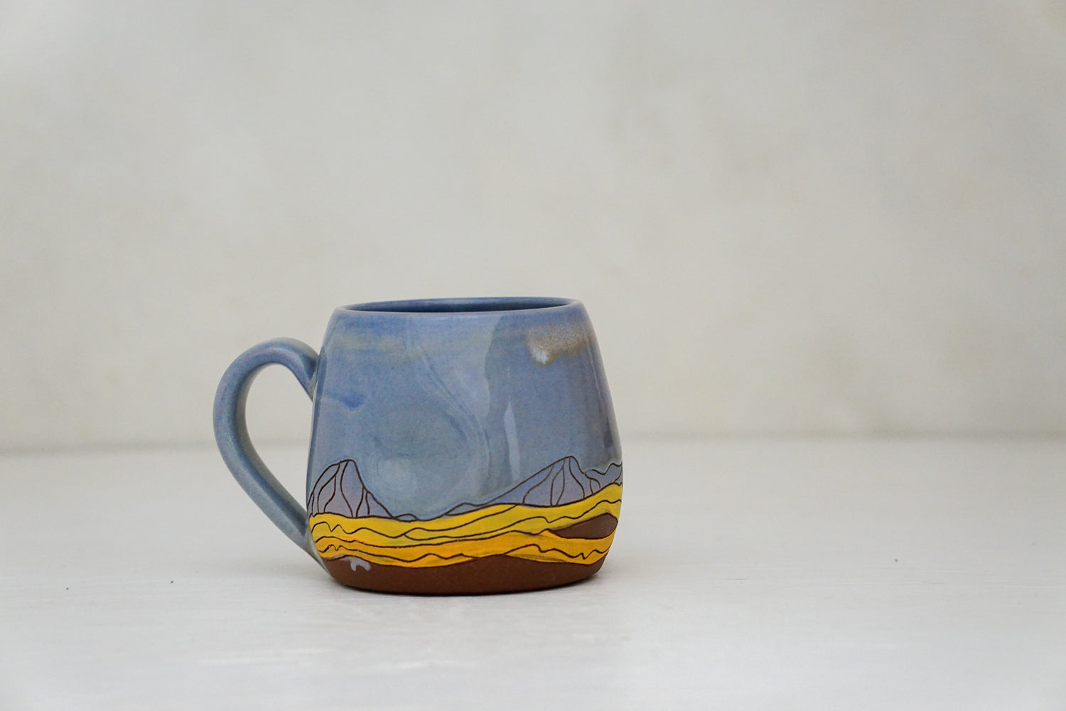 Mtn Sun Plump mug in Lavender Magic